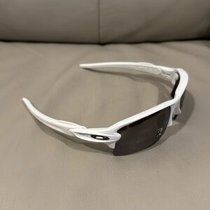 Oakley Flak 2.0 white with prism black iridium polarized lenses, OO9188-78